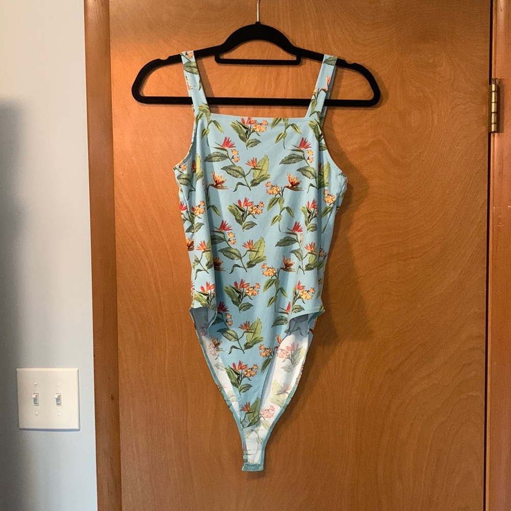 Floral forever 21 bodysuit